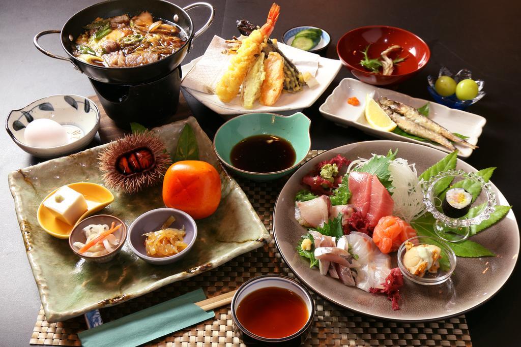 Hôtel Ichiyo à Yugawara Extérieur photo